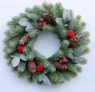 20inch Full PE Christmas Wreath With Artificial Berry Pinecones