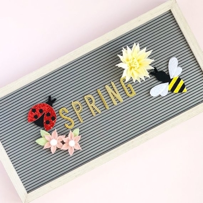Oak Frame Changeable Black Felt Letter Board 12X16 Inches With 340 Characters Letters