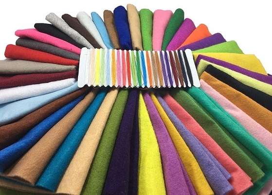 Color Non Woven Polyester Felt Fabric Roll 10 - 200gsm
