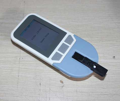 High Accuracy Handheld Blood Analysis Lipid Panel 4 in1 strip TC+HCL+TG+LDL Lipid Panel Analyzer
