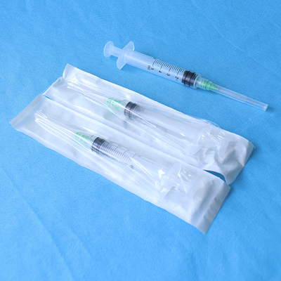 Needle retractable safety syringe with needle