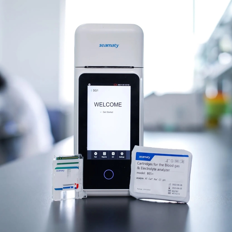Portable Blood Gas / Electrolyte Analyzer Clinical Analytical Instruments